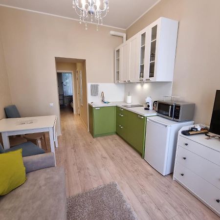 Cosy One Seperate Bedroom Apartment In City Center, Perfect For Family Trip. Riga Exterior photo